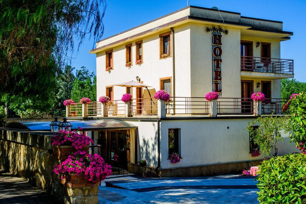 Hotel Al Ritrovo Piazza Armerina Kültér fotó